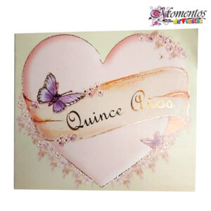 Tarjeta de Invitación Cuadrada con Sobre x10 unidades – 15 años – Corazón con Mariposa [Cod. 1001]